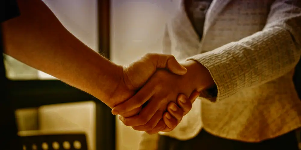 Segmentos beneficiados pela pintura térmica de telhados.